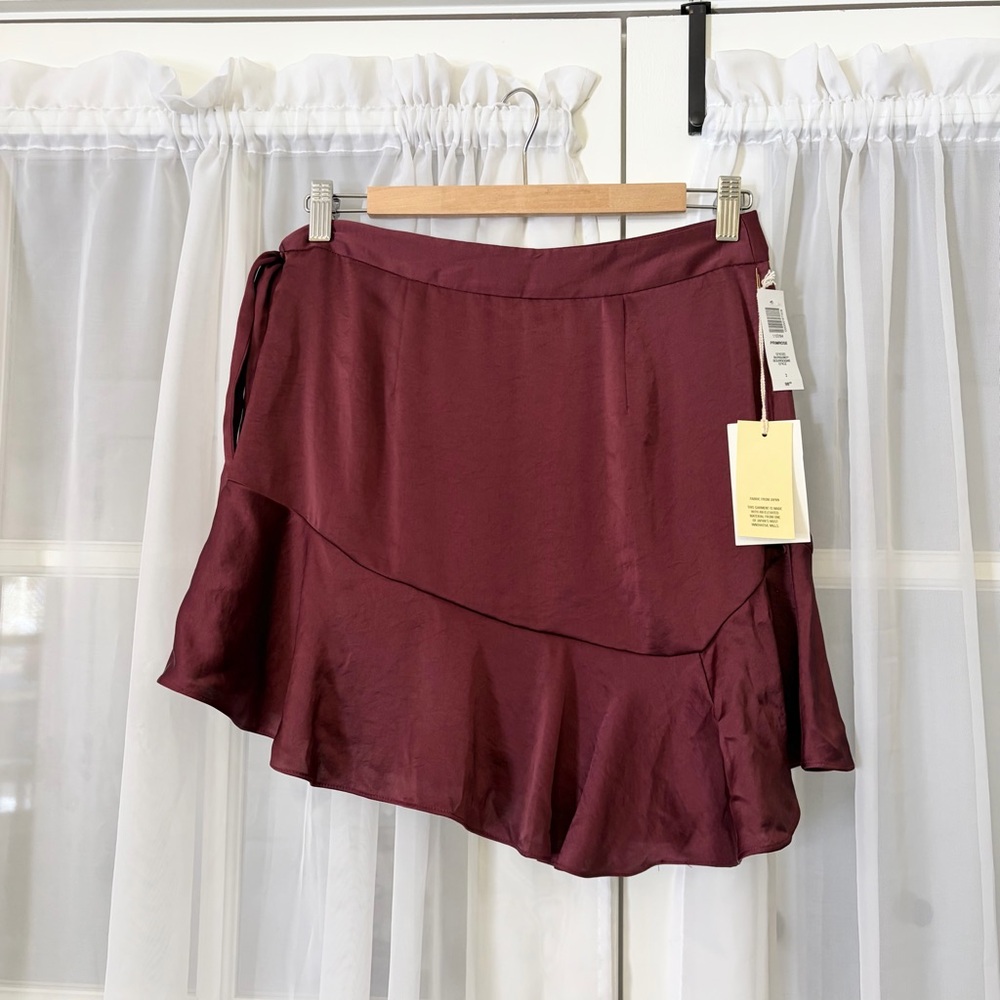 Aritzia Wilfred Satin Ruffle Wrap Skirt in Primrose Size 8 - Picture 3 of 7